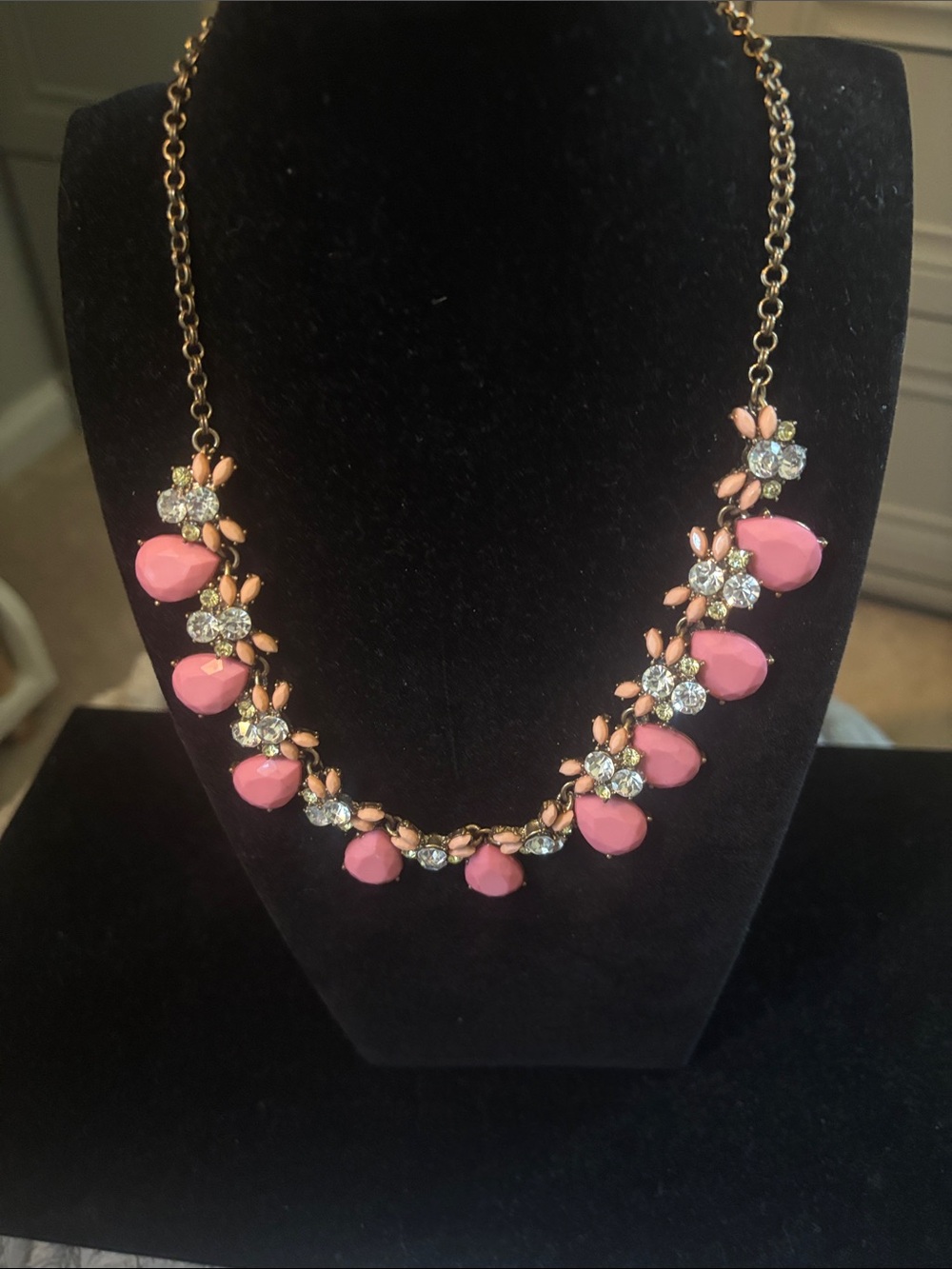 Pink Teardrop and Crystal Bib Necklace - Women Jewelry VTN
